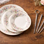 Teller auswählen und anordnen