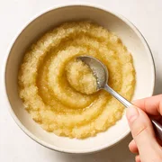 Zucker und Öl mischen