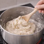 Masse auf dem Herd erhitzen
