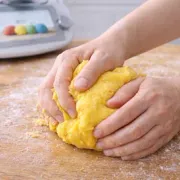 Knete nachkneten